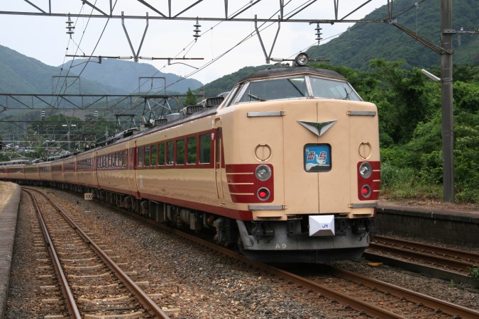 2007年7月1日 福井豪雨災害からの復活！キハ58系「おく